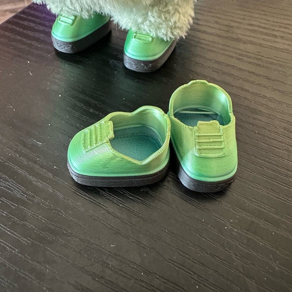 Labubu 3D printed metallic Green shoes - 1 pair - Picture 4 of 4